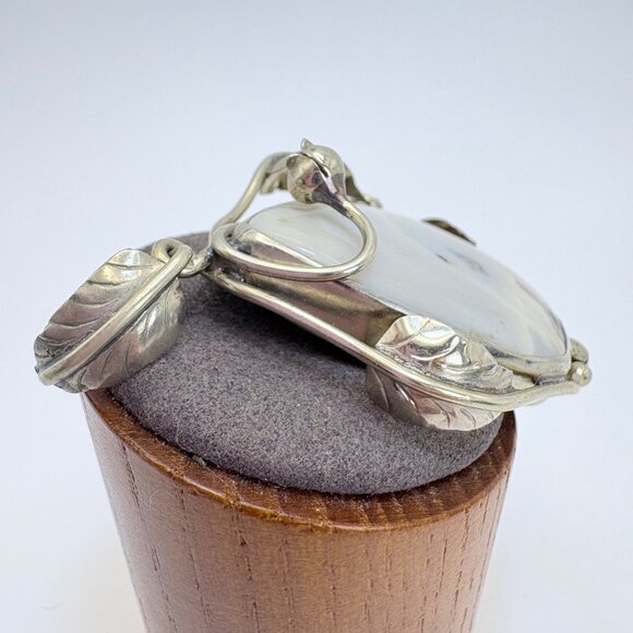 VTG Sterling Silver 925 White Agate Leaf Scroll Design Pendant Size 2.5" Length - Picture 5 of 9